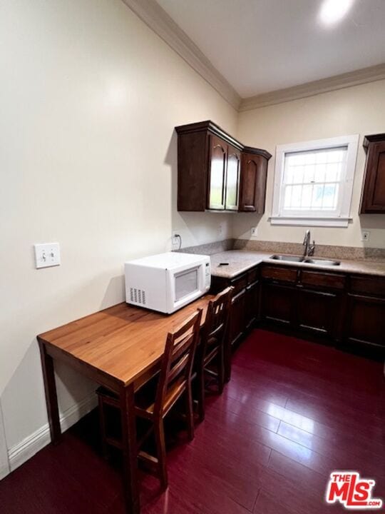 Photo - 2108 Oak St Unit B