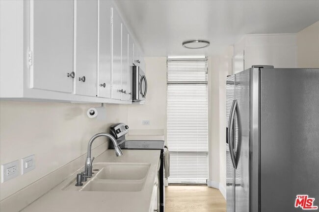 Photo - 4265 Marina City Dr Unit 909