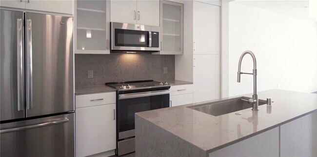 6263 Topanga Canyon Blvd Unit 309 - Los Angeles, CA