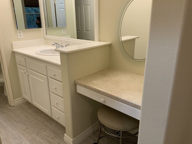 Photo - Beautiful Valencia Townhome in the Highly Desirable Village Walk Community