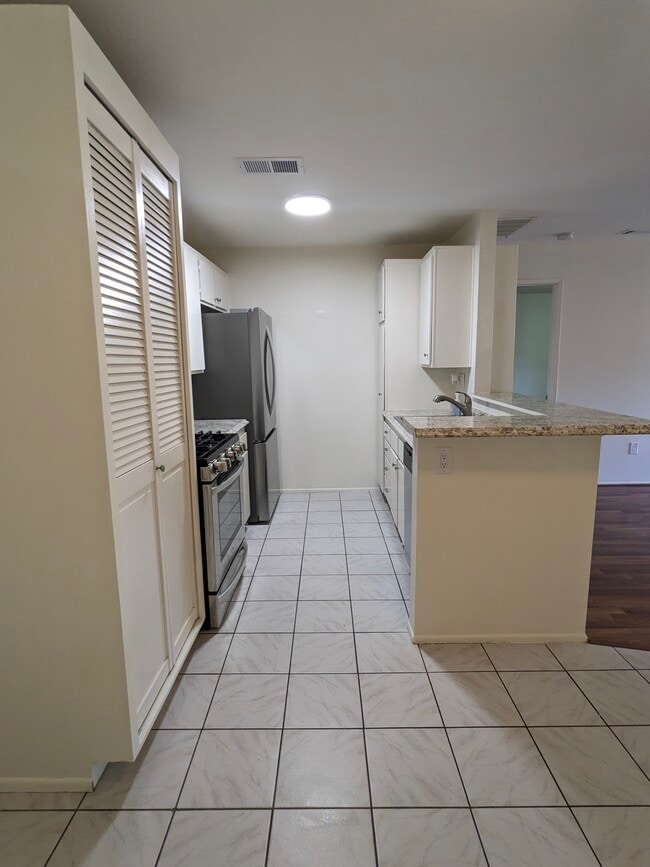 Building Photo - 26200 Redlands Blvd Unit 126 Rental