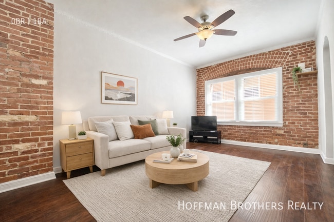 Building Photo - 200 S Kenmore Ave