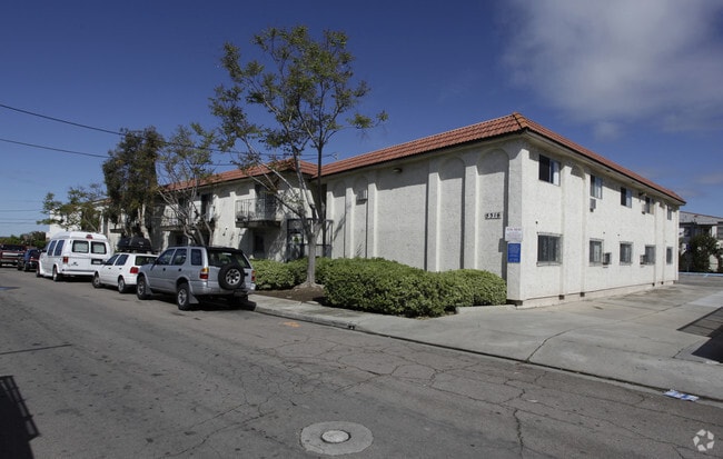 Building Photo - Meade Avenue Apartments