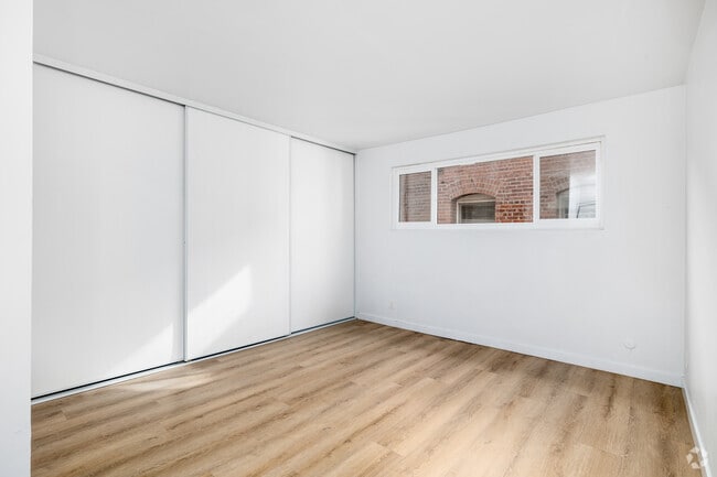 2BD, 2BA - 900SF - Primary Bedroom - South Gramercy Place LLC