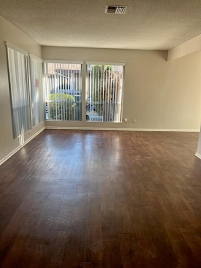Photo - Holte &amp; Associates-Briarwood Ave Unit 41895