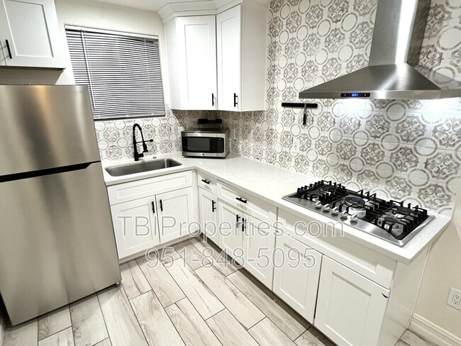 Photo - 5063 Pearblossom Dr