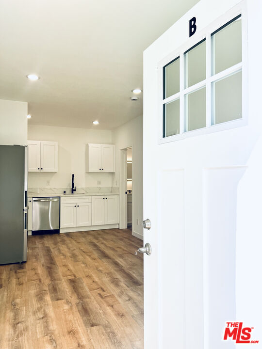 Photo - 938 W Glenoaks Blvd Unit B