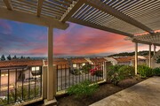 Photo - Gorgeous 2 bedroom, 2 bath in the hills ab... House