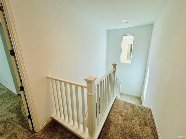 Photo - 27366 Hyland Ct