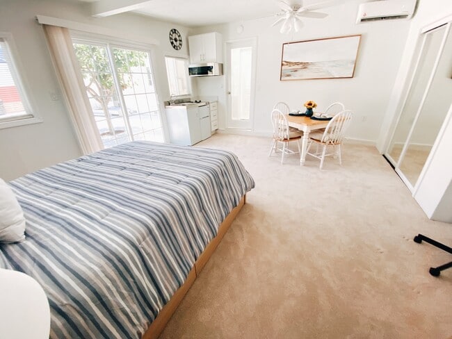 Photo - 2404 Chatsworth Blvd Unit Studio