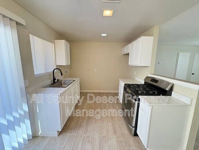 Photo - 68085 Cll Bolsa Unit A