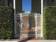 gated front entrance - 4435 E Ocean Blvd Unit 4