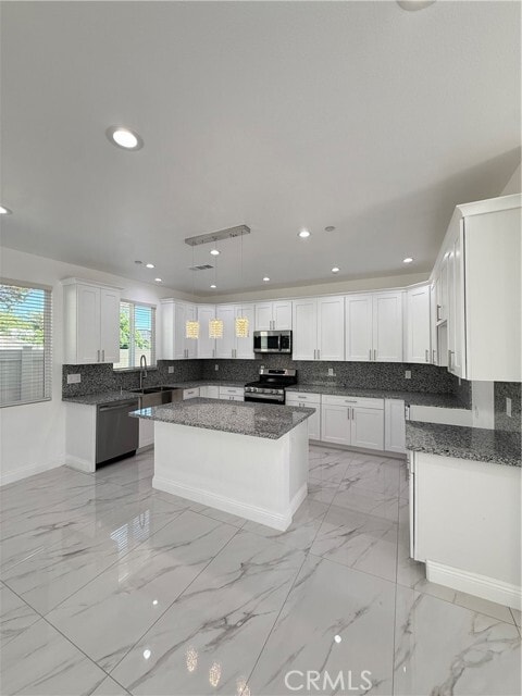 Photo - 2199 Whitman Way