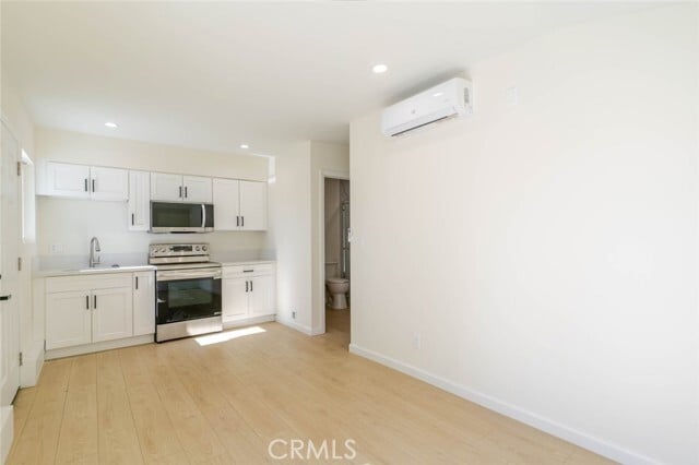 Photo - 16697 McKeever St