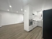 Photo - Upgraded 1 Bedroom In Torrance with Parkin... Apartment Unit B