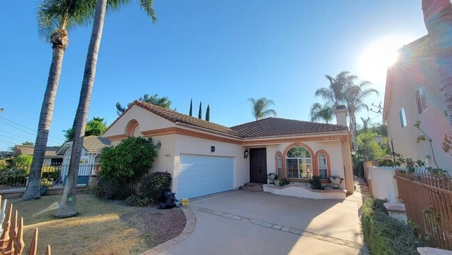 Building Photo - 6145 Shadyglade Ave