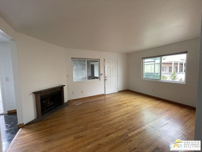 Photo - 8081 Constantine Dr Unit 5