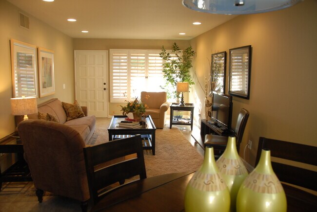 Photo - 47975 Joshua Ct Unit 47975