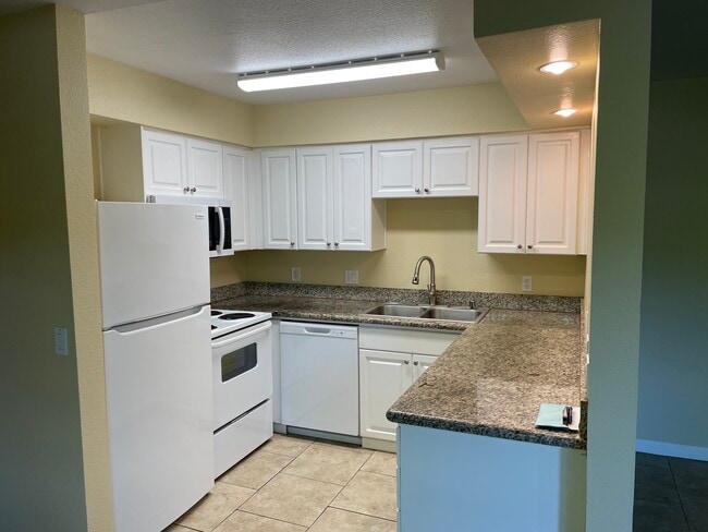 Building Photo - 6911 Alvarado Rd Unit #20 Rental