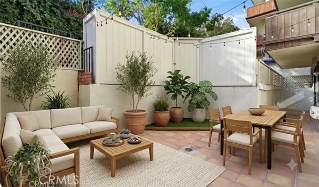 Building Photo - 1277 S Beverly Glen Blvd Unit 107