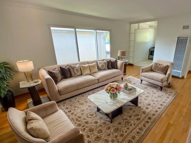 Photo - 3373 Rowena Ave Apartment Unit 10