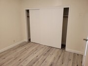 Photo - 10917 Blix St