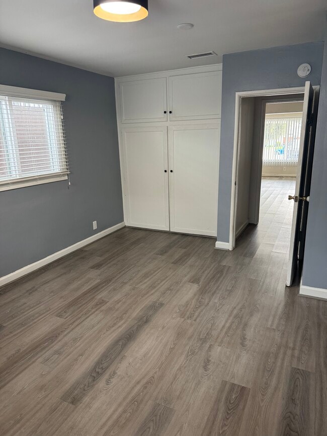 Photo - 617 1/2 Manchester Ter