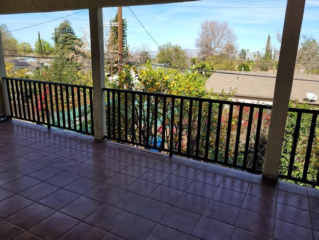 Photo - 17451 Martha St