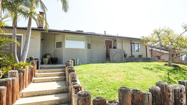 Building Photo - Beautifully Remodeled 3 Bed, 2 Bath Home i...