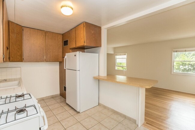 Photo - 25 19th Ave Unit A