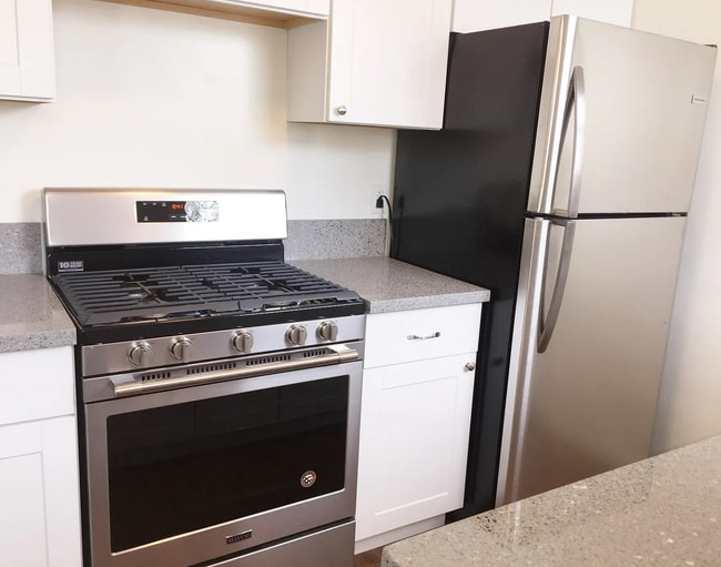 Photo - "Charming 2-Bed Oasis in Prime Culver City Location"