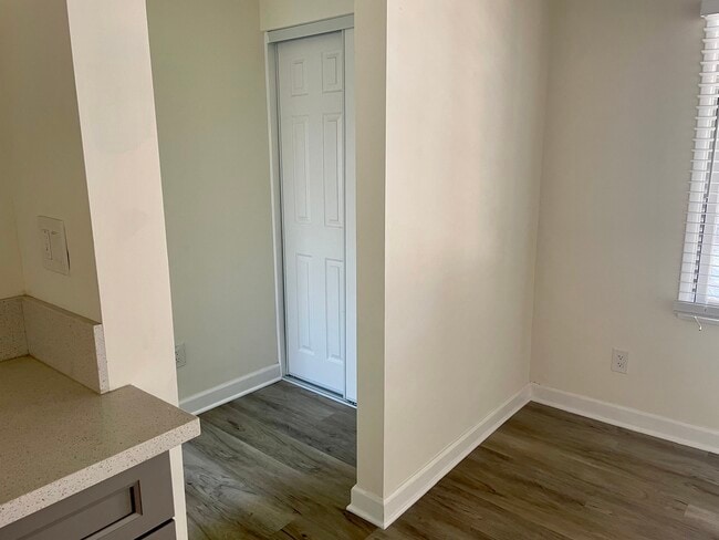 Photo - 6914 N Vista St