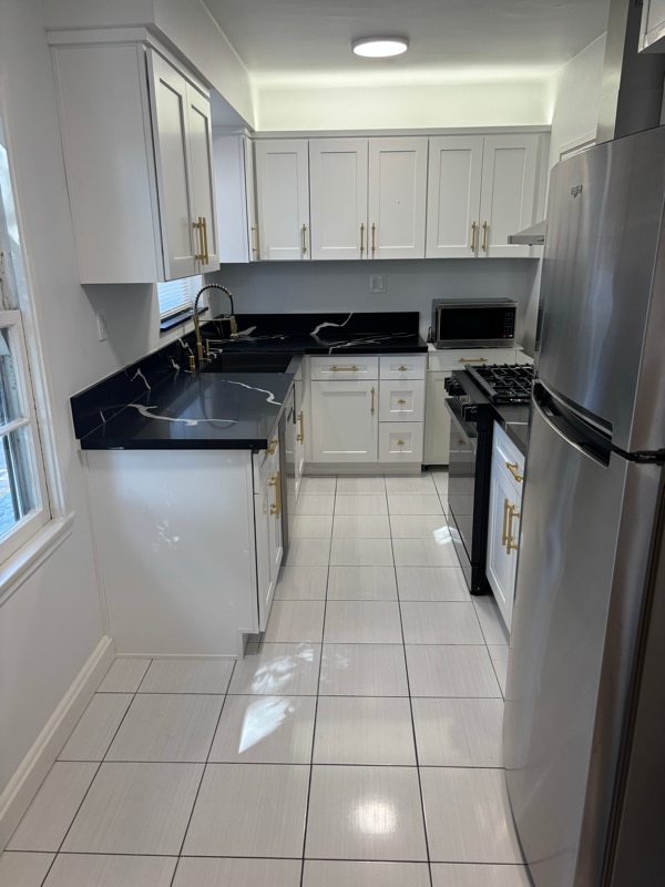 Photo - 458 1/2 N Orange Grove Ave