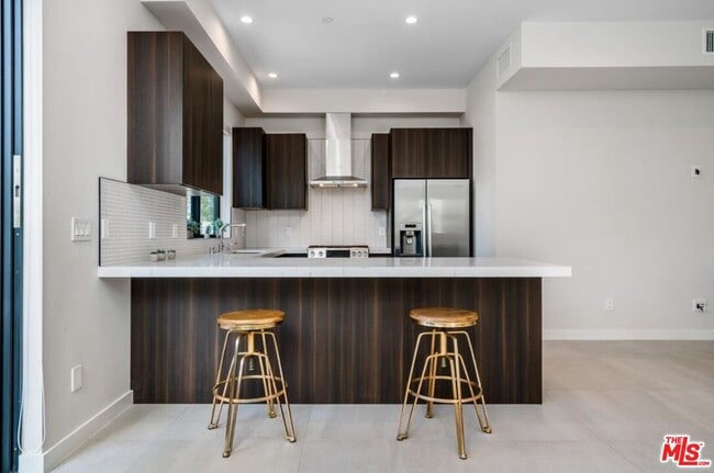 Photo - 530 Hayworth Ave