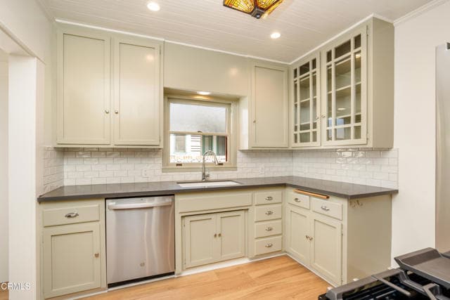 Photo - 847 S Los Robles Ave