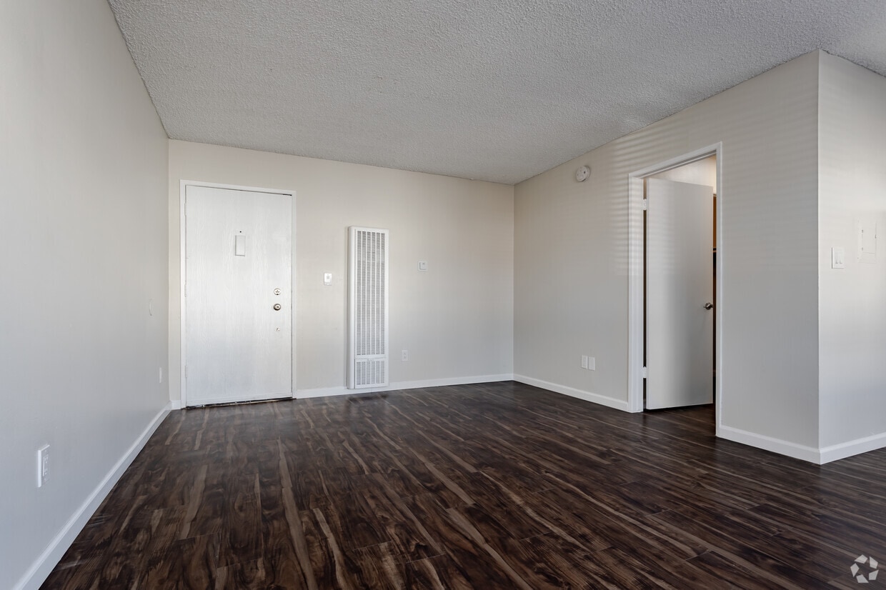 3D Tour - Royal Terrace Apartments