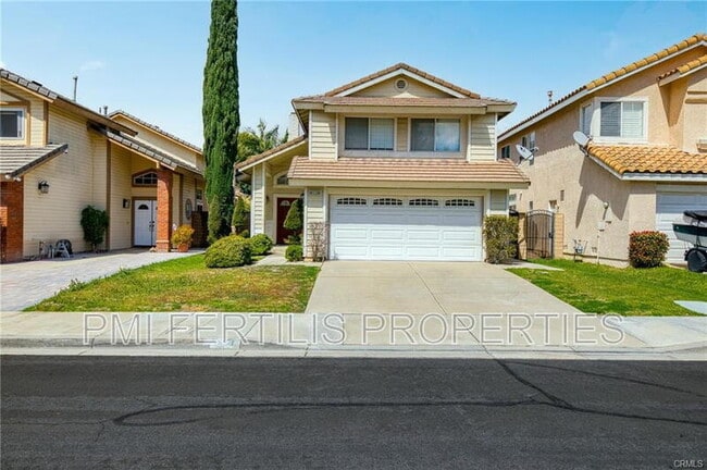 Building Photo - 2116 Sun Ridge Dr