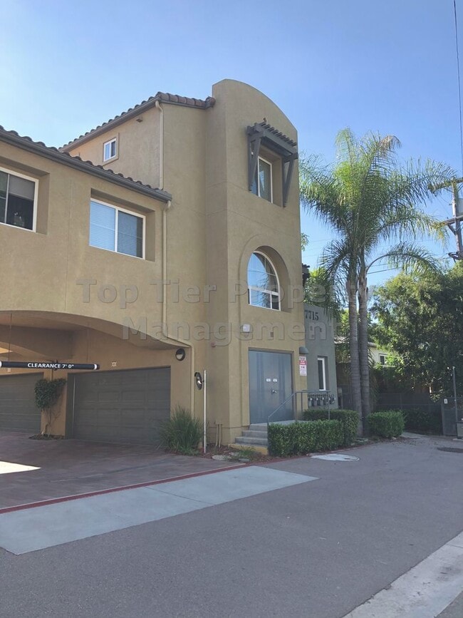 **Gated 3 bed, 3 bath Townhome with 2-Car ... - **Gated 3 bed, 3 bath Townhome with 2-Car ...