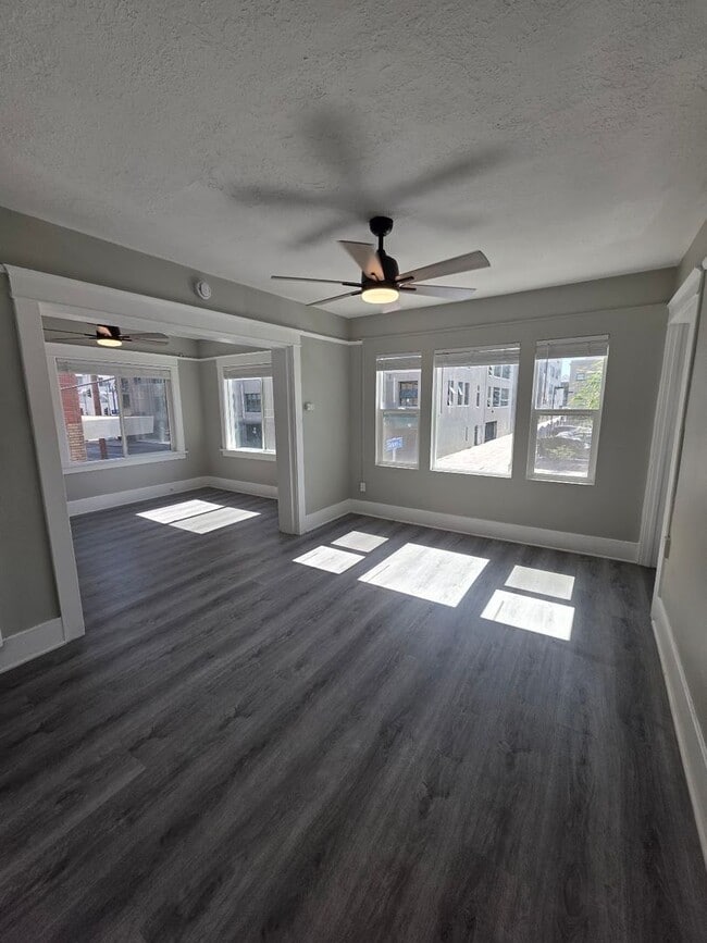 Photo - UPGRADED AND FRESH UPPER 1BD/1BA DOWNTOWN ... Unit 125B