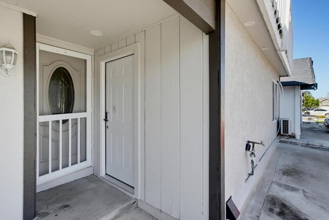 Building Photo - 7993 Montara Ave