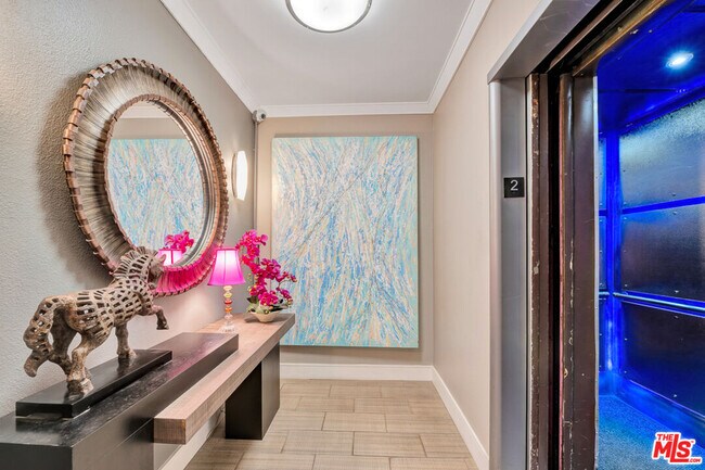 Photo - 1727 S Bentley Ave Unit 205