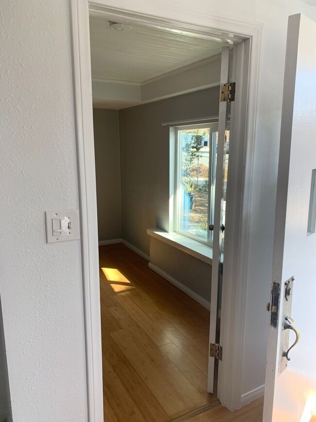 Photo - 3 bedrooms 1 bath house in National City