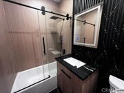 Photo - 2046 Walnut St