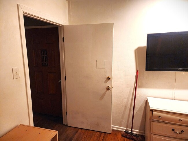 Photo - 939 Palms Blvd Unit 4