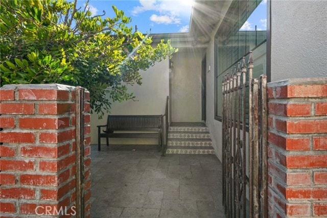 Photo - 513 E Hillsdale St