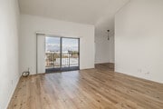 1BR, 1BA - 850-900SF - Living Room - City View Apartments