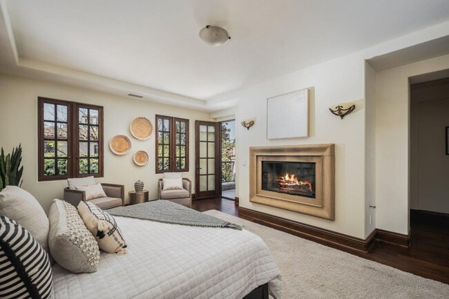 Building Photo - The Bluff's Coastal Living 3 bdrm Luxury Home