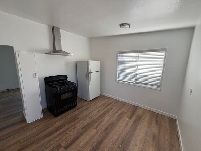 Photo - 5026 W 129th St Unit Rear