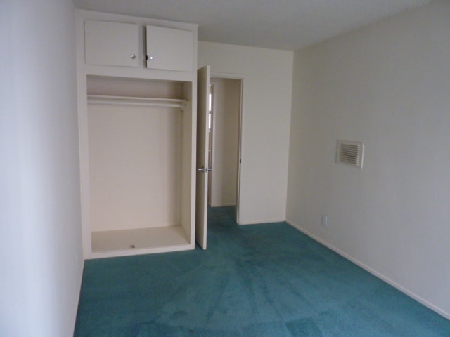 From front to back - 926 S Lake St - Room for Rent w/ Private Bath
