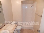 Photo - 16972 Hoskins Lane Unit Apt 5